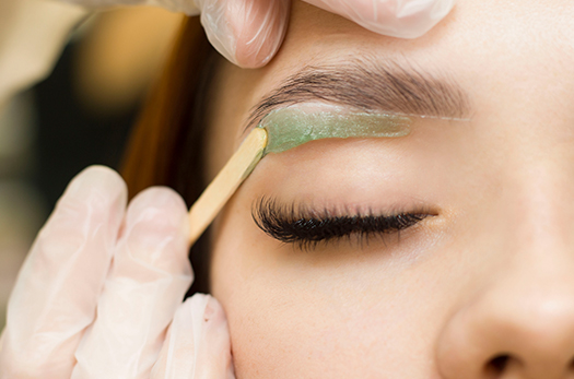A Few Things You Need to Clarify: What Is Eyebrow Waxing Really?